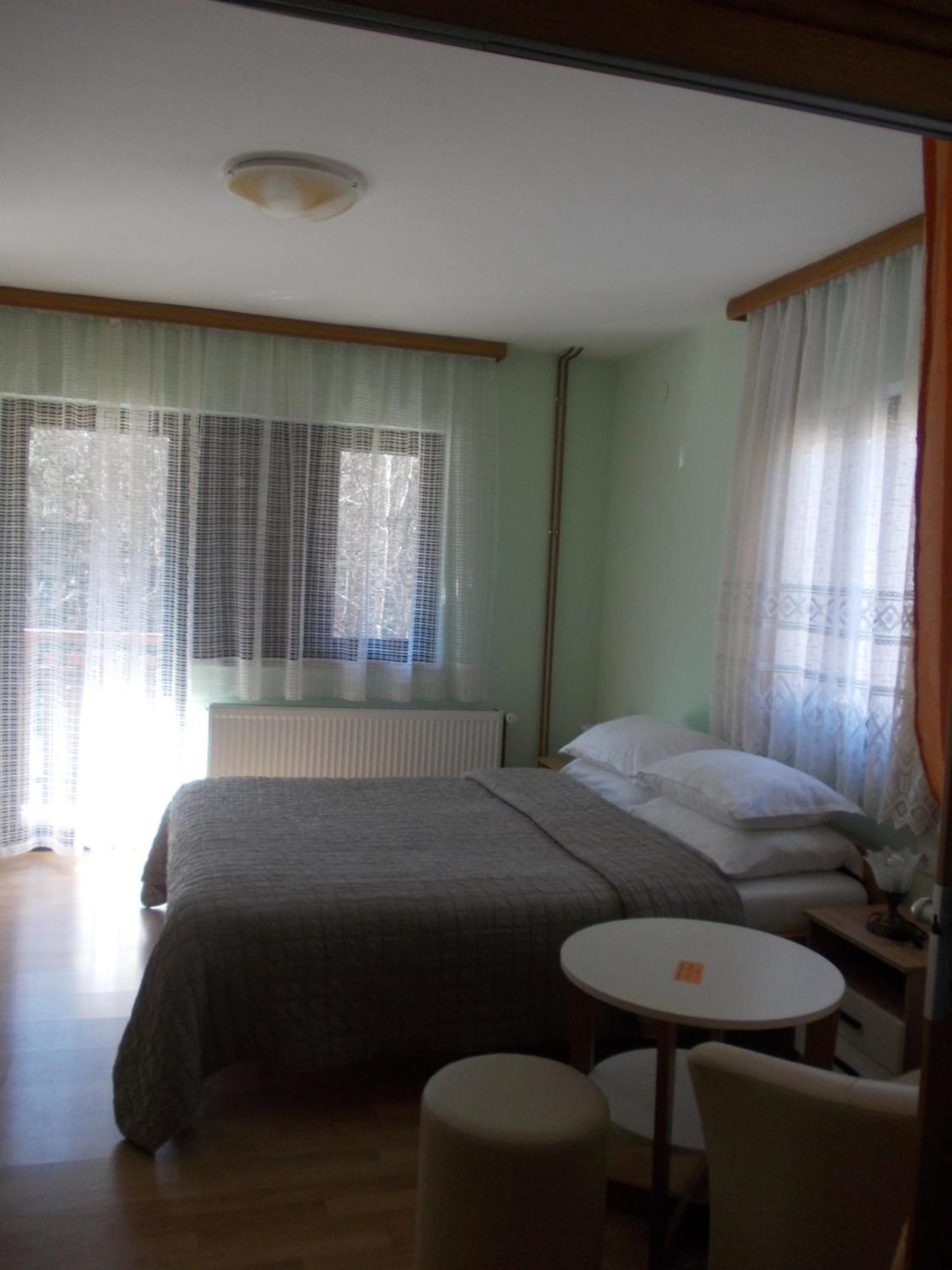 רסטובקה Guesthouse Ana&Ljubo מראה חיצוני תמונה