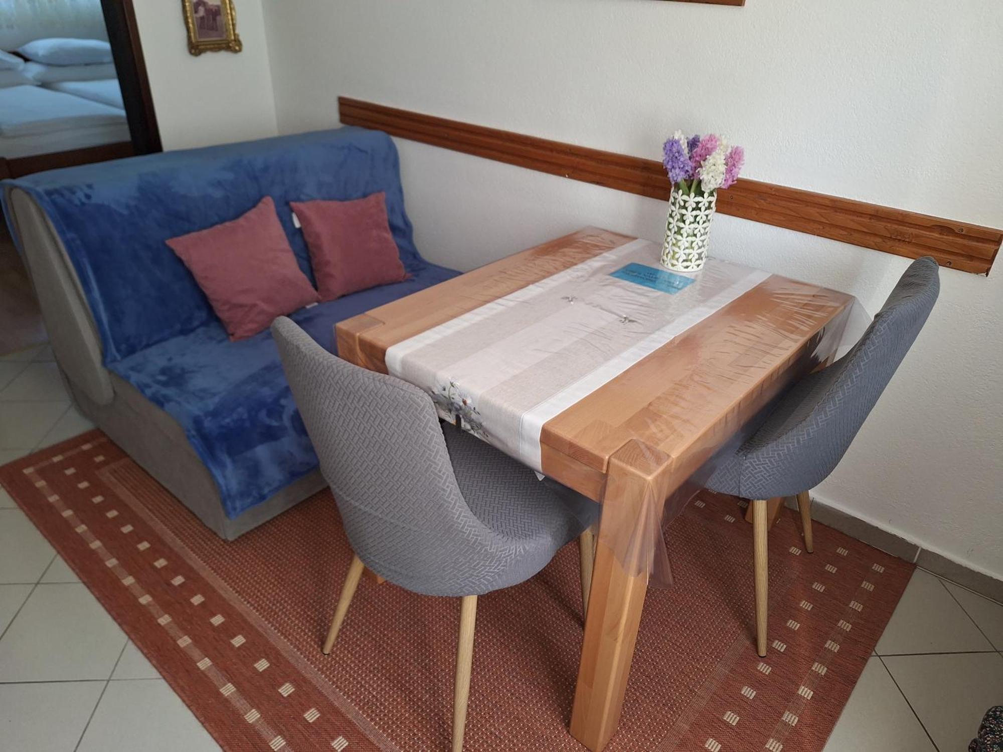רסטובקה Guesthouse Ana&Ljubo מראה חיצוני תמונה