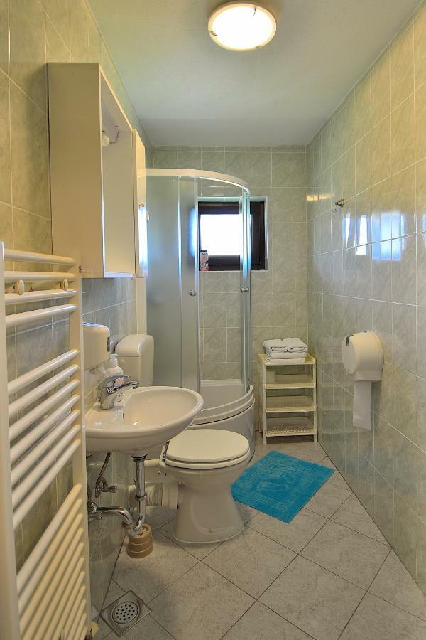רסטובקה Guesthouse Ana&Ljubo מראה חיצוני תמונה